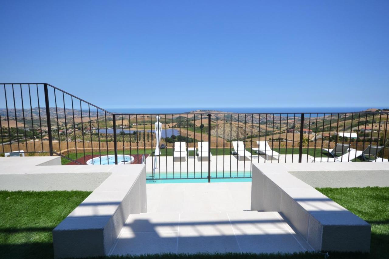 B&B & Spa Novantadieci Club (Adults Only) Atri Luaran gambar