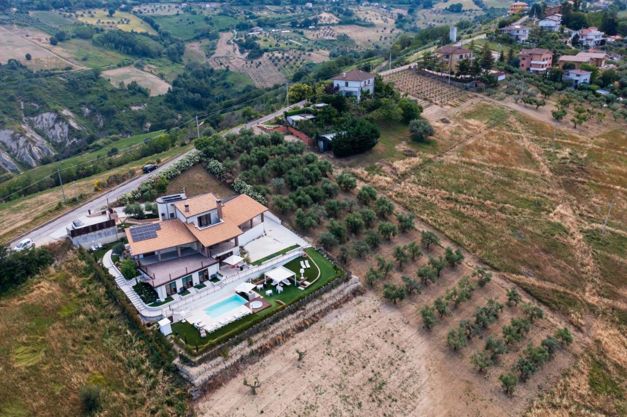 B&B & Spa Novantadieci Club (Adults Only) Atri Luaran gambar